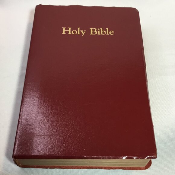 Holy Bible, New King James Version Nelson Regency Ed Christ in Red 412MR - Picture 3 of 13